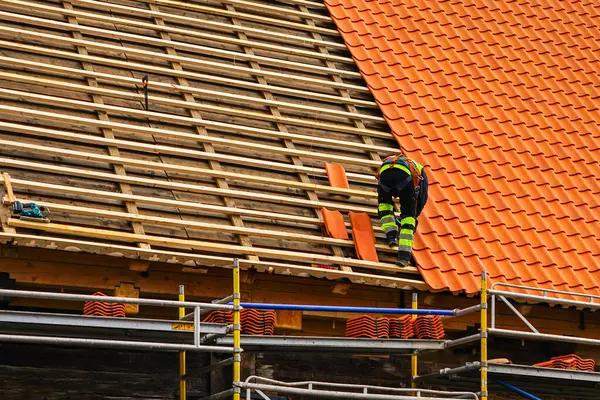 Questions to Ask Your Medway Roofing Contractor